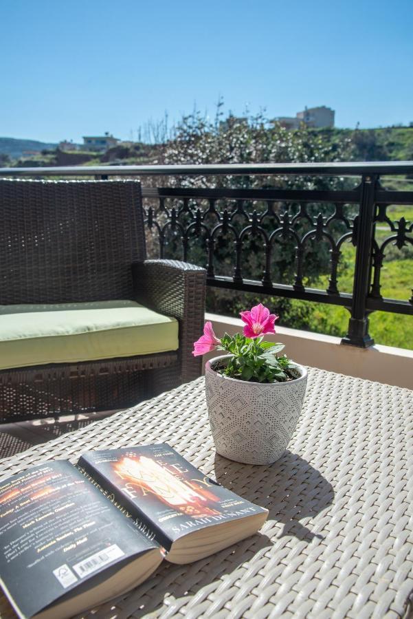 Bluewind Apartments - Near The Sea Kissamos Bagian luar foto